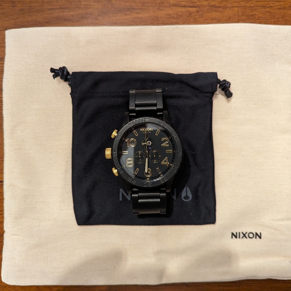 Nixon 51 30 chrono metal matt black/gold